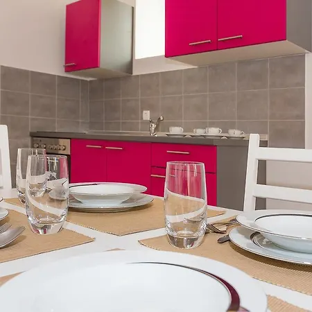 Apartment Skugor *
